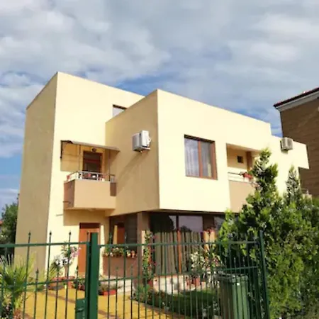 2020 Guest house *